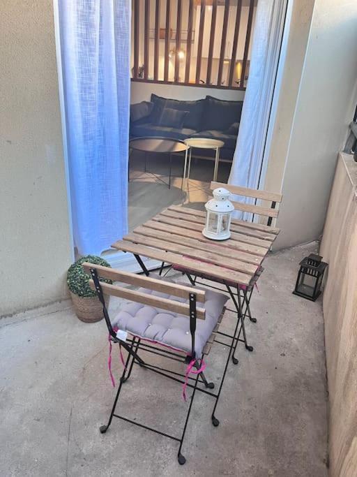 Appartement T3 Proche Remparts Avignon Exteriör bild